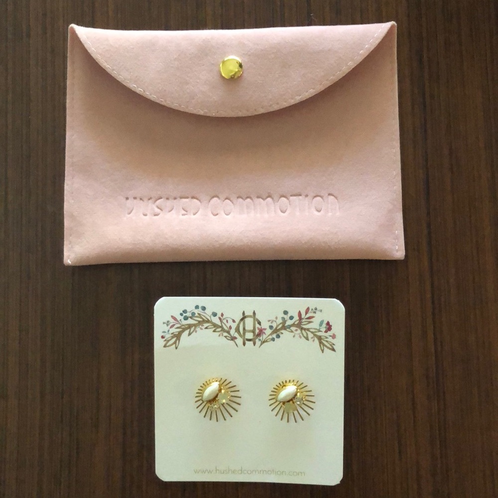Hushed Commotion gold Morris earrings